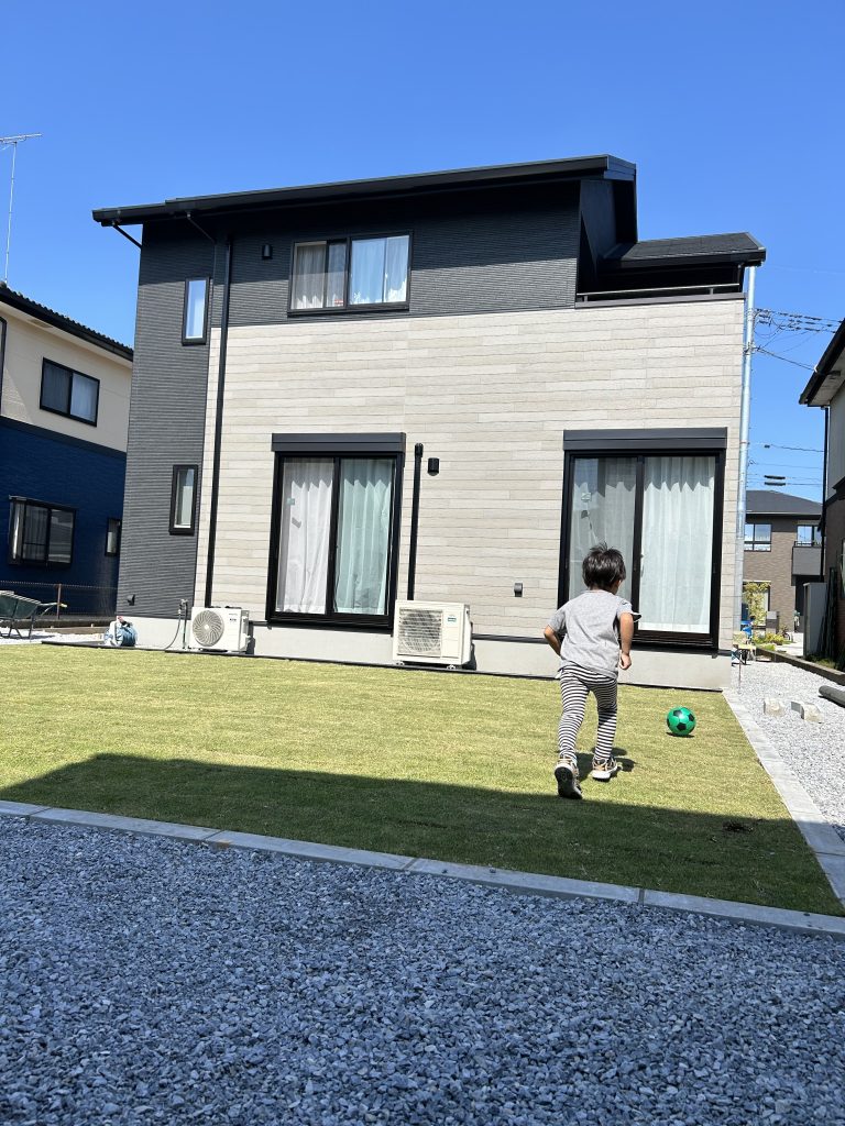 栃木県 鹿沼市 砕石引き 芝はり